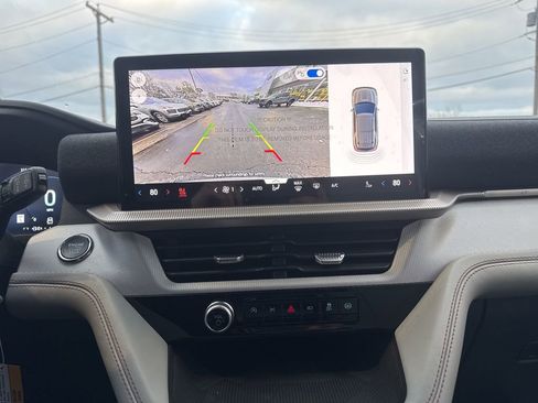 New 2026 Ford Explorer Active w/ Active Comfort Package image 15