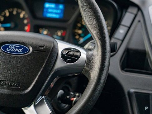 Used 2019 Ford Transit 150 XLT image 17