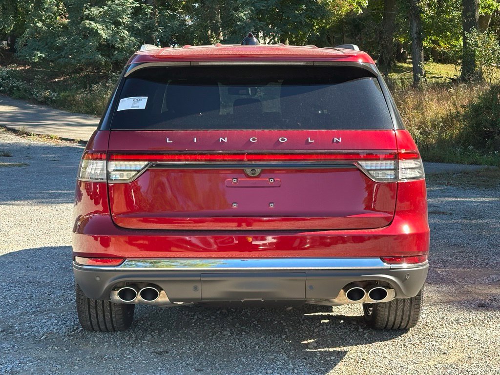 New 2027 Lincoln Aviator Reserve AWD/4WD image 4
