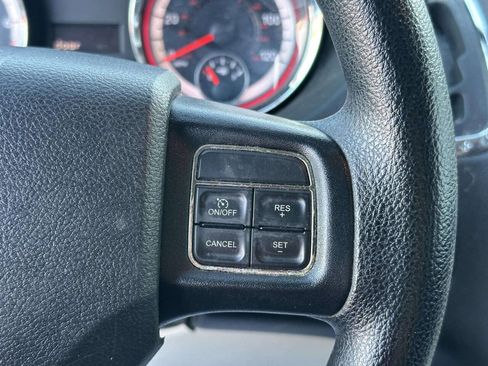 Used 2013 Dodge Grand Caravan SXT FWD image 28