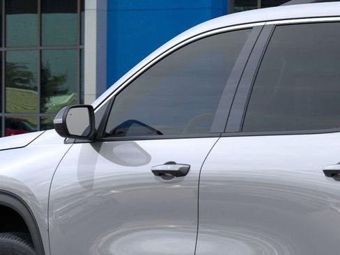 New 2026 Chevrolet Traverse LT w/ Driver Confidence Package image 12