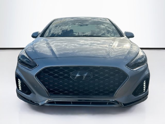 Used 2019 Hyundai Sonata Limited FWD image 2