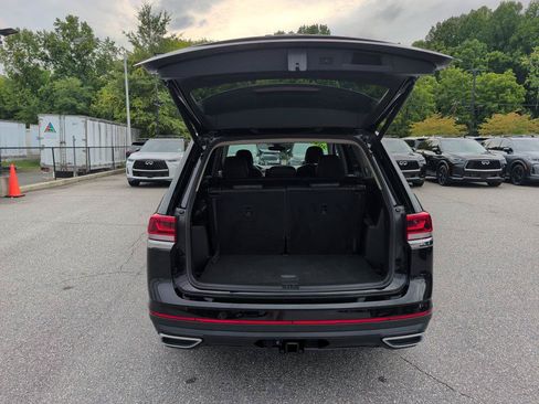 Used 2025 Volkswagen Atlas SE FWD image 15