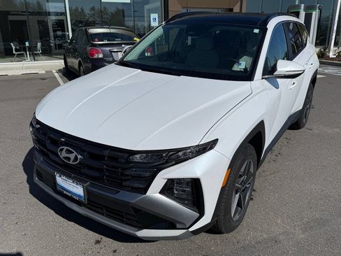 Certified 2025 Hyundai Tucson SEL AWD/4WD image 8