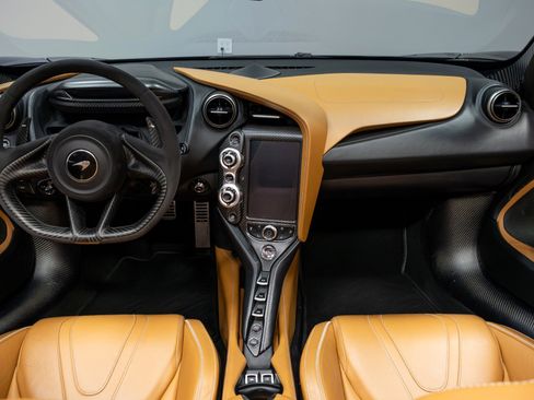 Used 2019 McLaren 720S Luxury RWD image 13