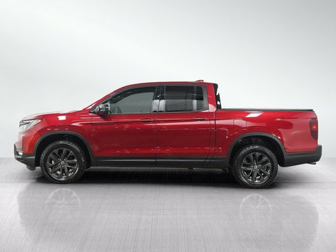 Used 2024 Honda Ridgeline Sport image 2