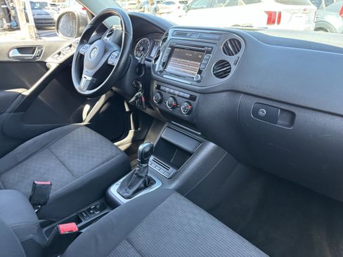 Used 2015 Volkswagen Tiguan S FWD image 10