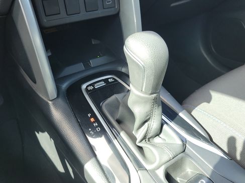 Used 2024 Toyota Corolla Cross AWD Hybrid image 28