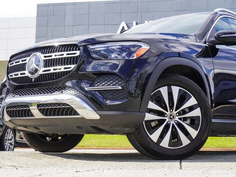 Used 2025 Mercedes-Benz GLE 350 4MATIC image 2