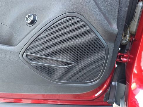 Certified 2022 Buick Envision Essence w/ Sport Touring Package image 17