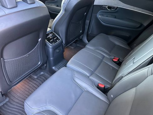 Used 2024 Volvo XC90 T8 Ultimate w/ Lounge Package AWD/4WD image 12