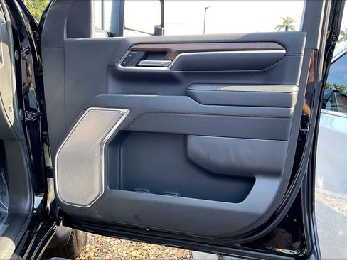 Used 2024 Chevrolet Silverado 3500 High Country w/ High Country Premium Package image 22