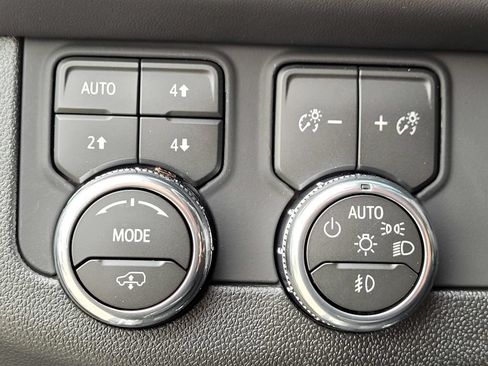 New 2026 GMC Yukon AT4 Ultimate AWD/4WD image 25