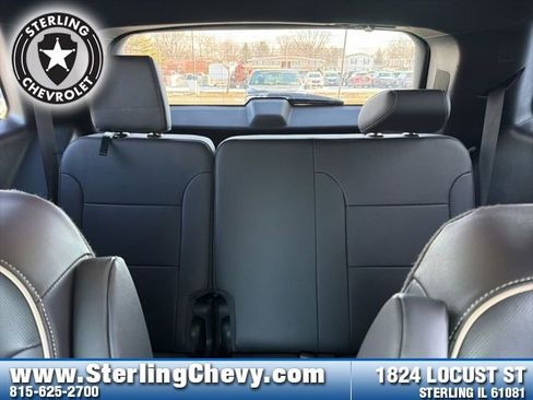 Used 2022 Chevrolet Traverse Premier w/ Redline Edition image 16