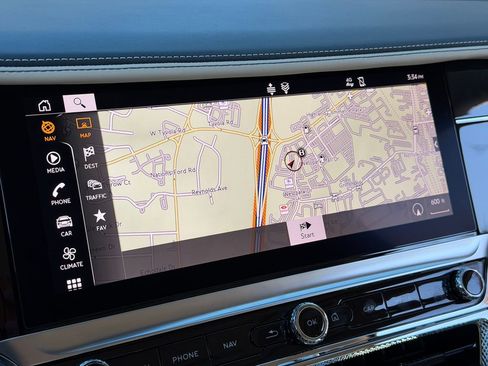 Used 2023 Bentley Flying Spur W12 image 25