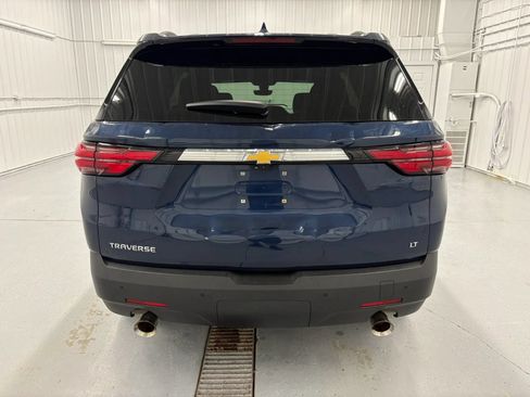 Used 2022 Chevrolet Traverse LT FWD image 13