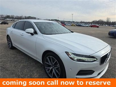 Used 2018 Volvo S90 T6 Momentum w/ Convenience Package