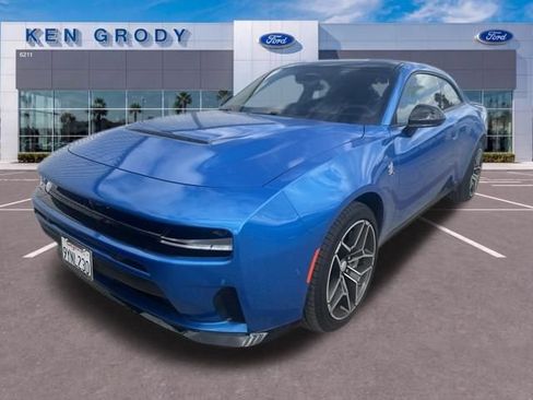 Used 2026 Dodge Charger Scat Pack AWD/4WD image 4