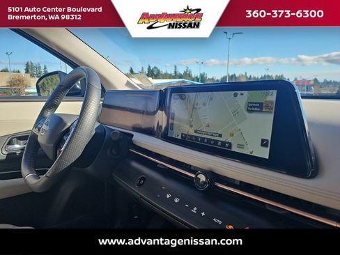Used 2024 Nissan Ariya AWD image 30