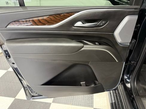 Used 2023 Cadillac Escalade ESV Sport Platinum image 21