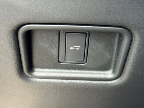 Used 2023 Land Rover Range Rover SE AWD/4WD image 32