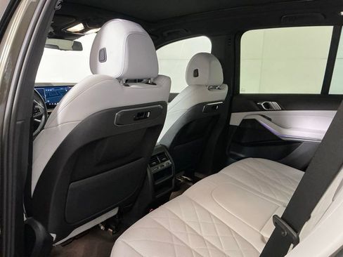 Certified 2024 BMW X5 sDrive40i w/ M Sport Package RWD image 14