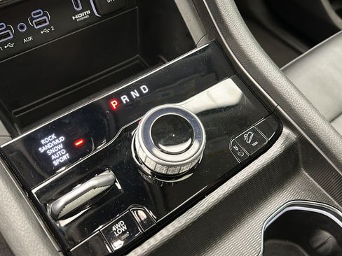 Used 2023 Jeep Grand Cherokee 4WD 4xe image 23