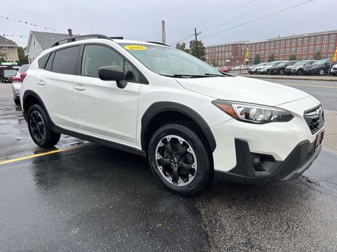 Used 2022 Subaru Crosstrek 2.0i image 3