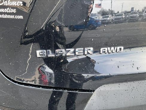 Used 2025 Chevrolet Blazer LT image 29