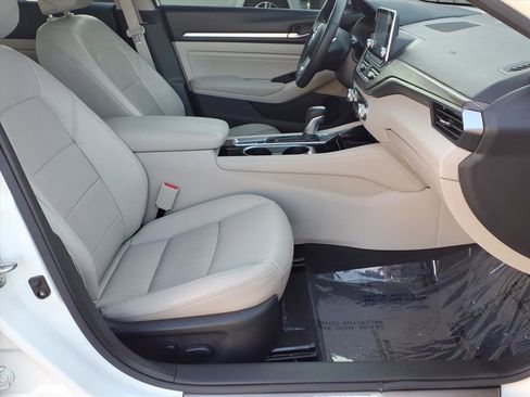 Certified 2021 Nissan Altima 2.5 SL image 10