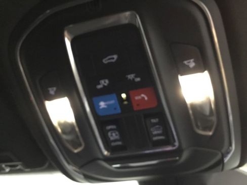 Used 2023 Jeep Grand Cherokee L Laredo image 31