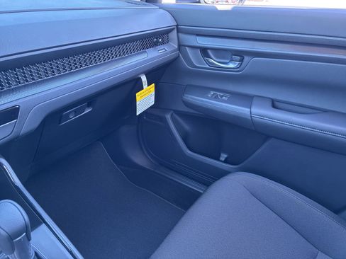 Certified 2026 Honda CR-V LX image 31