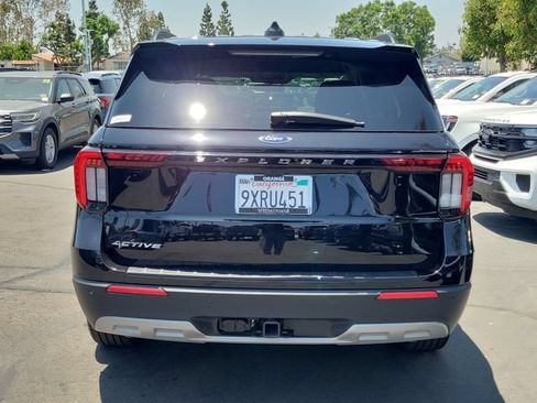 Used 2026 Ford Explorer Active w/ Active Comfort Package RWD image 23