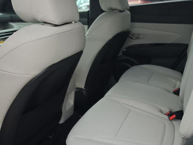 New 2026 Hyundai Tucson Limited w/ Tow & Go Package FWD image 21