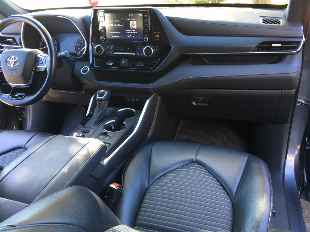 Used 2021 Toyota Highlander XSE AWD/4WD image 35