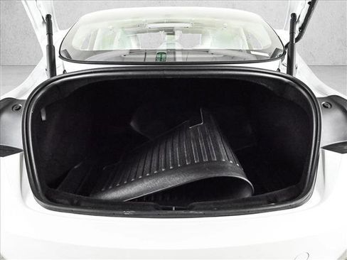 Used 2025 Tesla Model 3 Long Range RWD image 6
