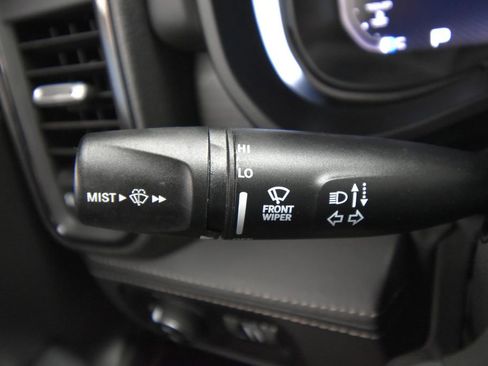 Used 2024 RAM 1500 Limited image 12