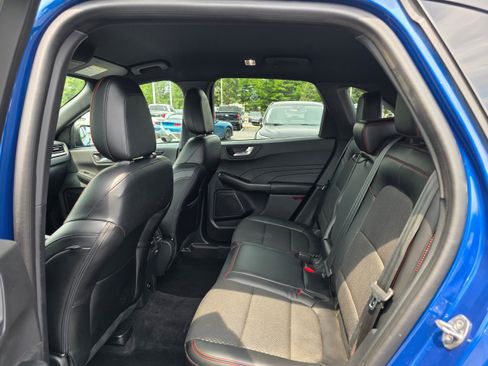 Used 2023 Ford Escape ST-Line w/ Tech Pack #1 AWD/4WD image 10