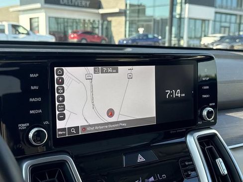 Used 2022 Kia Sorento EX w/ Panoramic Sunroof Package FWD image 22