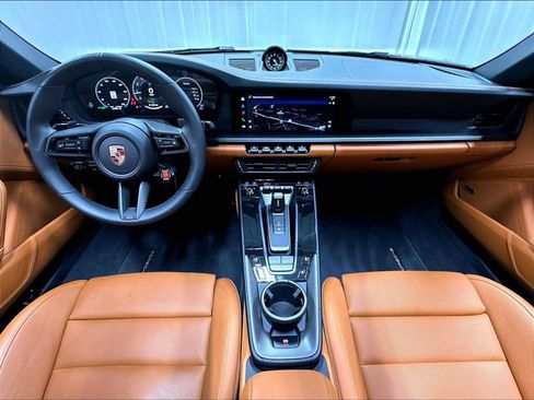 Used 2026 Porsche 911 Targa 4 GTS AWD/4WD image 16