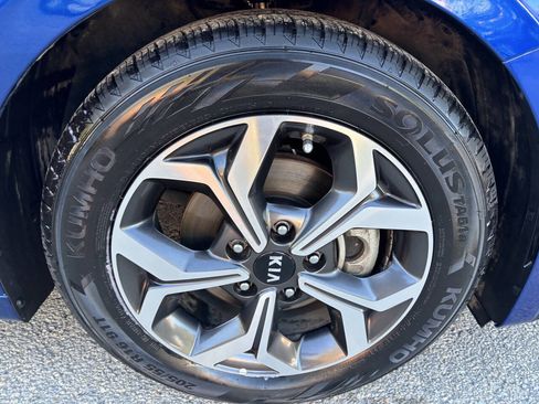 Used 2019 Kia Forte LXS image 30