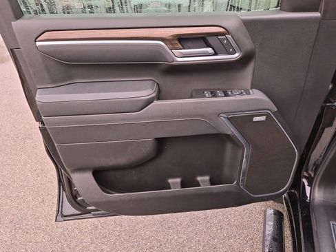 Used 2025 Chevrolet Silverado 1500 RST image 17