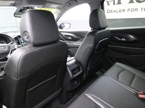 Used 2024 GMC Terrain SLT w/ Infotainment Package II image 23