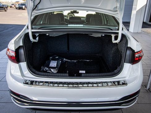 New 2026 Volkswagen Jetta SEL image 17