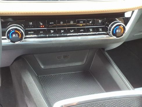 New 2026 Chevrolet Equinox ACTIV w/ Convenience Package III image 20