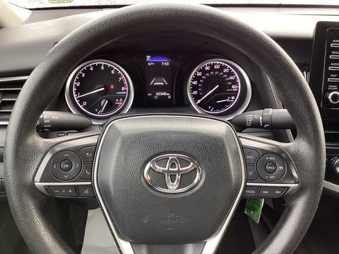 Used 2024 Toyota Camry LE image 28