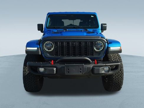 Used 2025 Jeep Wrangler Rubicon image 2