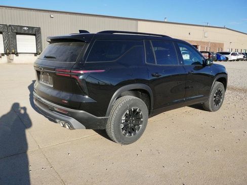 New 2026 Chevrolet Traverse Z71 image 3