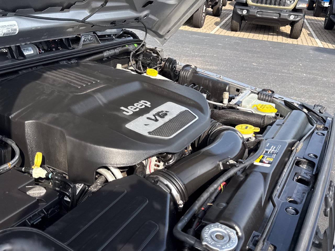 Used 2017 Jeep Wrangler Sport AWD/4WD image 11