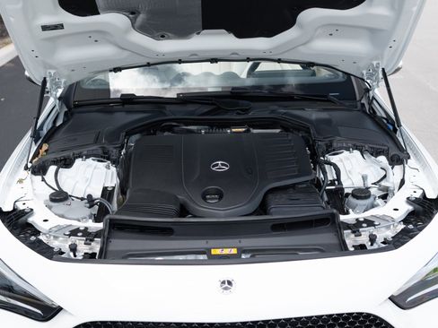 Used 2025 Mercedes-Benz CLE 450 4MATIC Cabriolet image 71